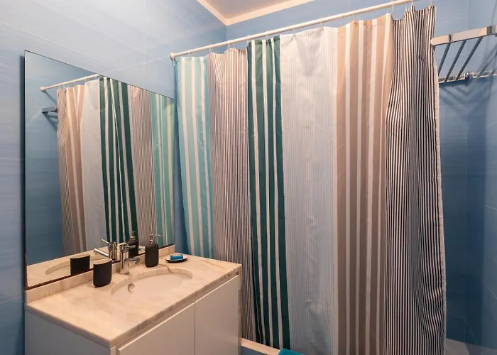 A House With A View - 1st Floor Apartment