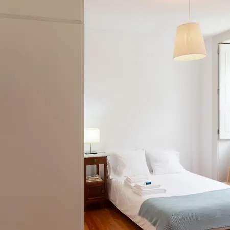 A House With A View - 1st Floor Oporto