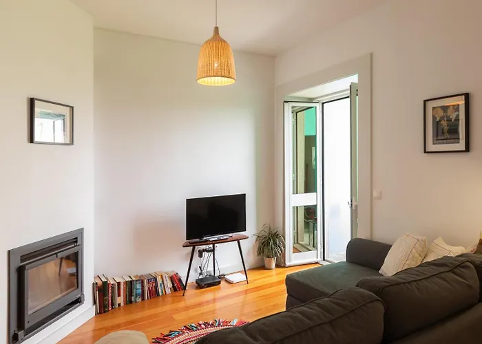 A House With A View - 1st Floor Porto